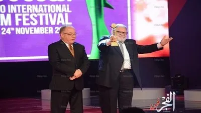 يحيى الفخراني في ختام القاهر السينمائي: البلد دي مفيش أحسن منها.. إشتغلوا