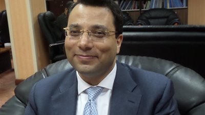 خبير مصري أمريكي في علاج الأورام: إصابة الأطفال وصغار السن بالسرطان ظاهرة مجهولة السبب في كافة العالم 