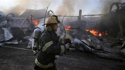 طائرتان تابعتان للطوارئ الروسية تقومان بإخماد الحرائق في إسرائيل