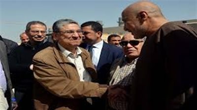 وزير الكهرباء يتفقد محطة توليد البرلس