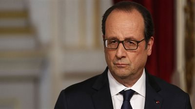 أولاند يطالب برفع الحظر نهائيا عن كوبا