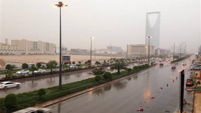 توقعات بأمطار متوسطة إلى غزيرة اليوم الاحد وغداً على ٨ مناطق