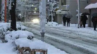 العواصف الثلجية تتسبب فى إغلاق مدرج مطار أورومتشي الصيني 