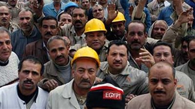 الحكومة تنفي تسريح العمالة المصرية بالكويت