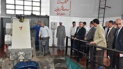 رفع درجة الاستعداد القصوى لمواجهة الأمطار والسيول المتوقعة بالبحيرة (صور)