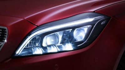 الهيئة الألمانية لمراقبة الجودة تنصح بفحص كشافات السيارة قبل الشتاء