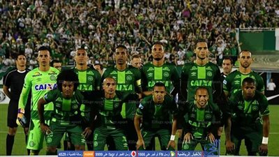 من هو فريق تشابيكوينسي الذي تحطمت أحلامه على طائرة الموت ؟