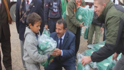 حملة نصرة الأشقاء السوريين توزع 660 حقيبة مدرسة على الطلبة في الأردن