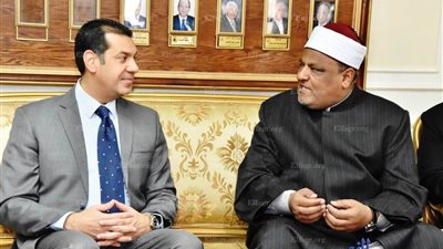 شومان من أسيوط  نتحاور مع الجميع دون إقصاء لنستعيد منظومة الأخلاق (فيديو وصور)