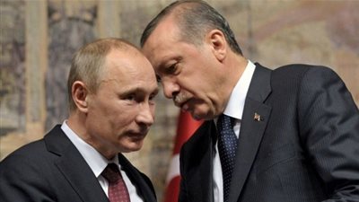  سياسي تركي: الملف السوري بات أكبر من طاقة أنقرة (فيديو)