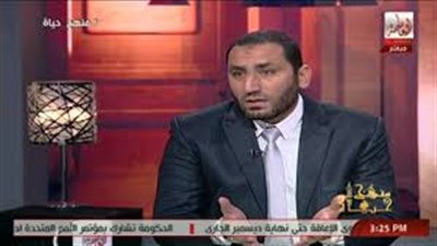 عالم أزهري: 