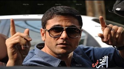 أحمد عز يواصل تصوير 