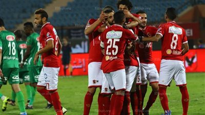 عبدالله السعيد يلدغ شباك المقاصة من ركلة جزاء مثيرة للجدل (فيديو)