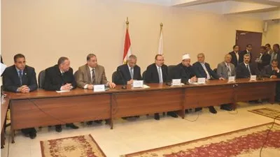 محافظ بني سويف: الأوقاف قدمت لنا 300 مقعد مدرسي و12 طن لحوم