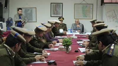 مدير أمن المنيا يعقد إجتماعا مع مأمورى المراكز والاقسام لمناقشة الخطط الأمنية   