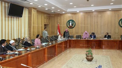 محافظة المنوفية تعقد لقاءها الإسبوعي لبحث شكاوى المواطنين (صور)