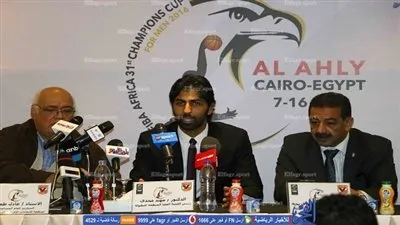 إضراب الحكام يهدد 