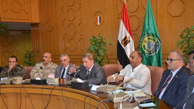 القوات المسلحة تنتهي من توصيل الخدمات لثلاثة قرى بالإسماعيلية