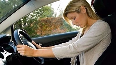 دراسة أمريكية: النعاس لا يقل خطورة عن الخمر أثناء قيادة السيارة