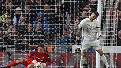 تفاصيل انفعال رونالدو على جماهير ريال مدريد