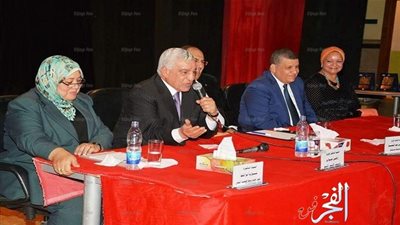 زاهي حواس  فى ضيافة فرع ثقافة سوهاج (صور)