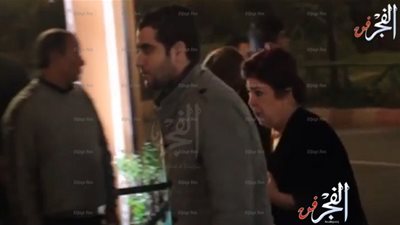 منى زكي وميرفت أمين ورجاء الجداوي في عزاء زوجة محمد صبحي (فيديو) 