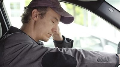 الإرهاق لا يقل خطورة عن تأثير الكحول اثناء قيادة السيارة