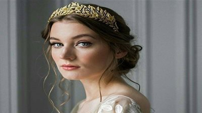 اكسسوارات شعر مذهلة لتتألق العروس يوم زفافها (صور)