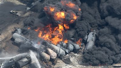 عاجل.. قتلى جراء انفجار قطار في بلغاريا