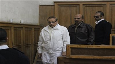 النيابة توصي بقبول طعن صفوت الشريف ونجليه على حكم حبسهم بـ