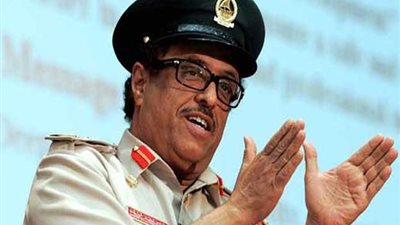 ضاحي خلفان: 