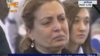 شاهد.. انهيار إحدى أهالي شهداء ضحايا تفجير الكنيسة البطرسية بالعباسية (فيديو)