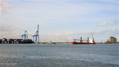 ننشر حركة تداول السفن بميناء دمياط 