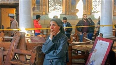 حالات إغماء بين أهالي شهداء الكنيسة البطرسية أمام المدافن