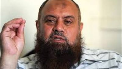 نبيل نعيم: الدولة تركت الشباب لكل من 