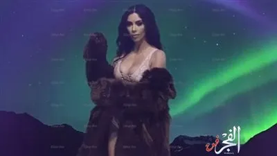 كيم كارداشيان تتجاهل زوجها وتجري جلسة تصوير مثيرة لمجلة LOVE (صور)