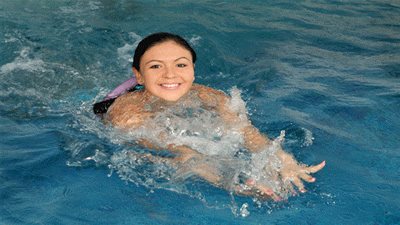 7 فوائد صحية مذهلة لممارسة تمارين السباحة