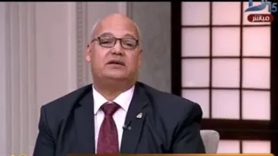 مدير مدرسة بالفيوم: الجماعات الإرهابية لديها شخصيات مدربة للسيطرة على الشباب