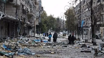 حافلات نقل حكومية تصل شرق حلب لإجلاء المسلحين وعائلاتهم