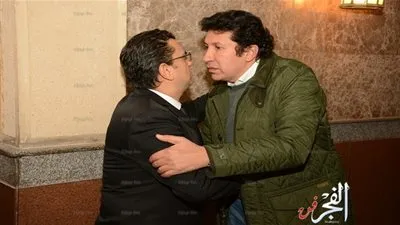 لوسي وهاني رمزي ونبيلة عبيد وصلاح عبدالله فى عزاء السيناريست محمود ابوزيد (صور) 