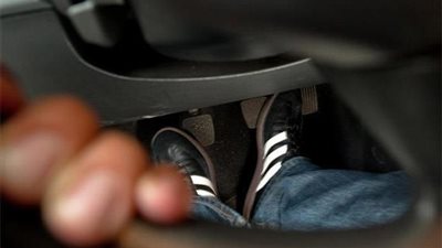 للحفاظ على أموالك.. ارفع قدمك عن دواسة المكابح بعد التوقف المفاجئ