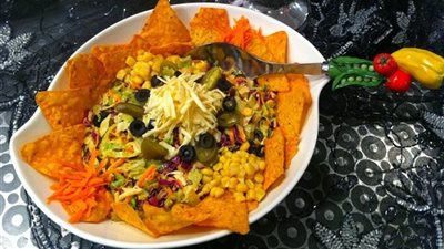 طريقة تحضير سلطة الناتشوز اللذيذة