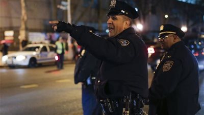 شرطة نيويورك تنجح فى إنقاذ 