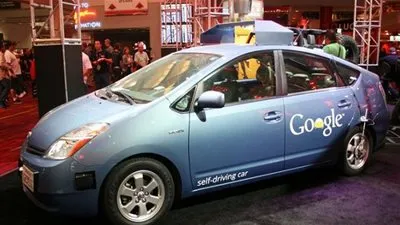 أنباء عن تخلي جوجل عن إنتاج سيارة كاملة ذاتية القيادة