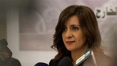 وزيرة الهجرة: 