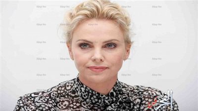 تشارلز ثيرون بوزن زائد في شوارع لوس أنجلوس (صور)