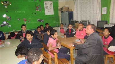 وكيل تعليم الفيوم يتفقد مدرسة المستقبل للغات 