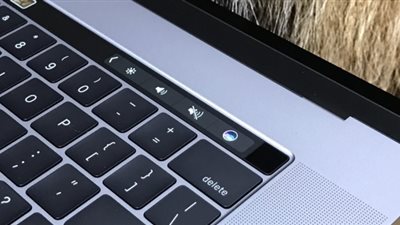 كيفية استخدام الشريط اللمسي Touch Bar مع تطبيق Reminders على ماك بوك برو