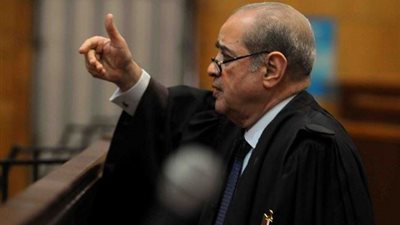 فريد الديب يطلب تصوير أوراق قضية هدايا الأهرام.. والمحكمة ترفع الجلسة للقرار