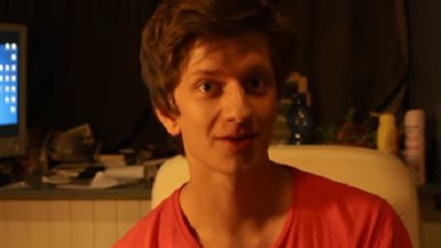 رد فعل مخرج هولندي مع شاب مصري سرق هاتفه (فيديو)